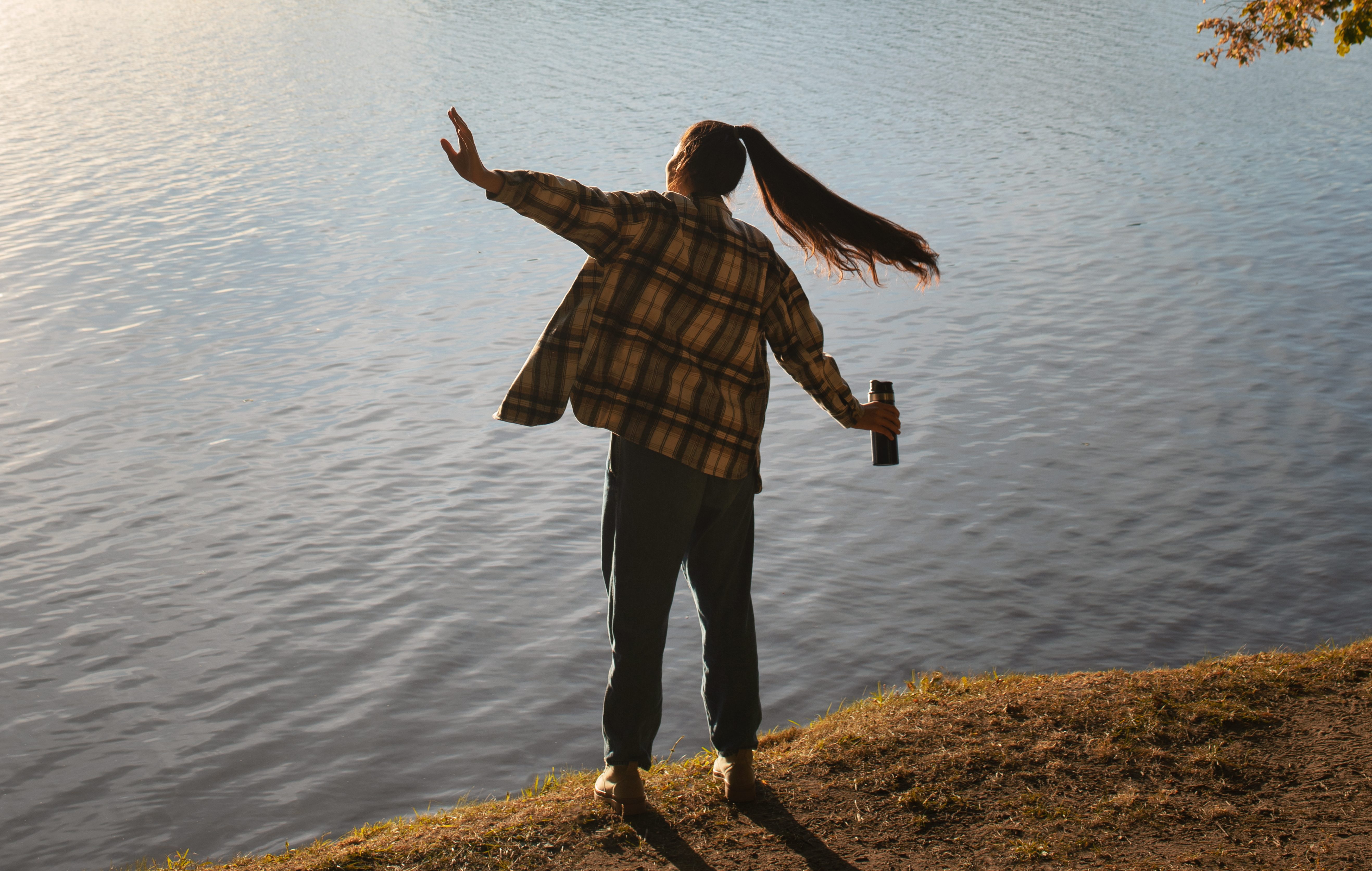 How to Be Happy Alone: Embrace Solitude and Thrive